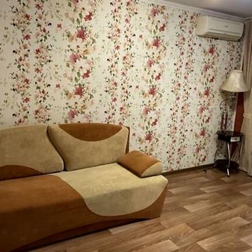 Олександра Поля просп. (Кірова), 64