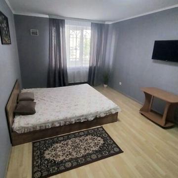 Миколаївська вул., 5