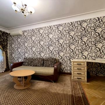 Лесі Українки бульв., 20