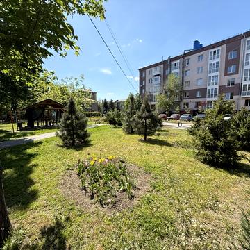 Незалежної України вул. (40 років Радянської України), 80