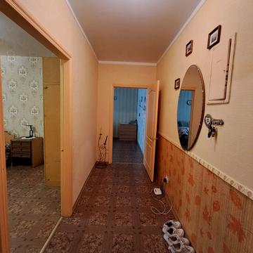 Волонтерська вул. (Малиновського), 10