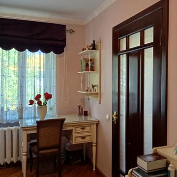 Дмитра Донцова вул., 1/11