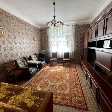Незалежної України вул. (40 років Радянської України), 68