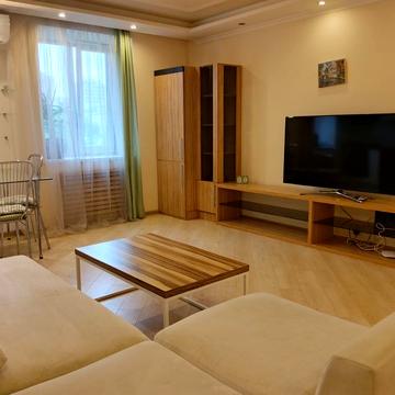 Євгена Коновальця вул. (Щорса), 15 к1