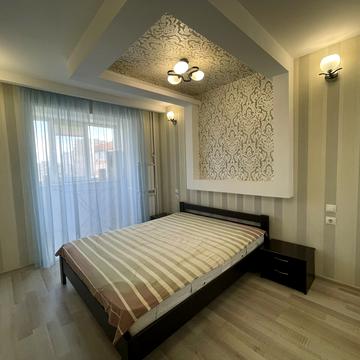 Петра Ніщинського вул., 6
