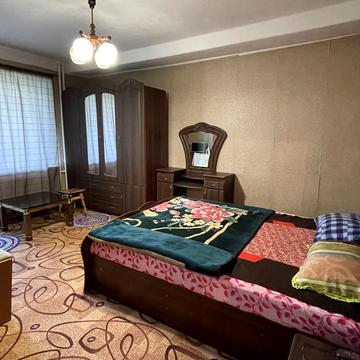 Кирилівська вул. (Фрунзе), 152