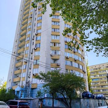 Михайла Котельникова вул., 1