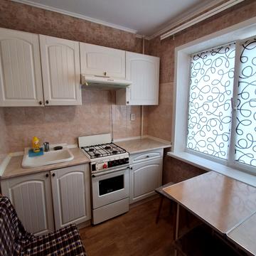 Автозаводська вул., 6