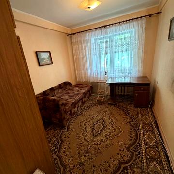 Кавказька вул., 13