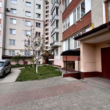 Василя Симоненка вул., 3б