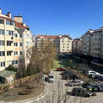 Богдана Хмельницького вул., 7
