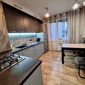 Федора Максименка вул. (Червонофлотська), 6
