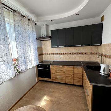 Академіка Глушкова просп., 23