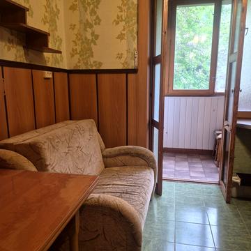 Академіка Кіпріанова вул., 6