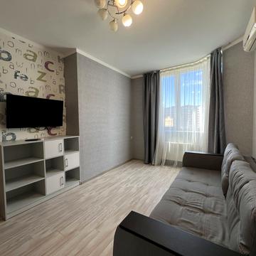 Житня вул., 26
