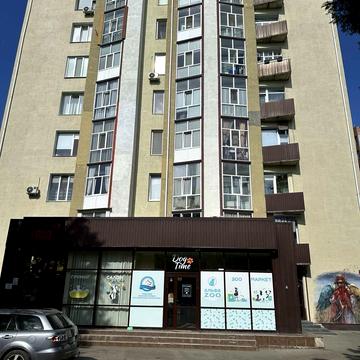 Данила Галицького вул., 16б