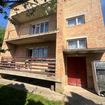 Комарова вул.