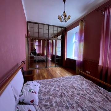 Антоновича вул. (Горького), 26/26