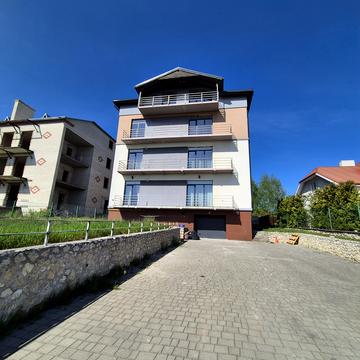 Далека вул., 17