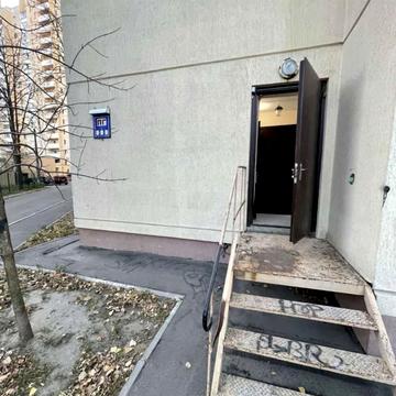 Сергія Москаленка вул. (Красовського), 8-Б