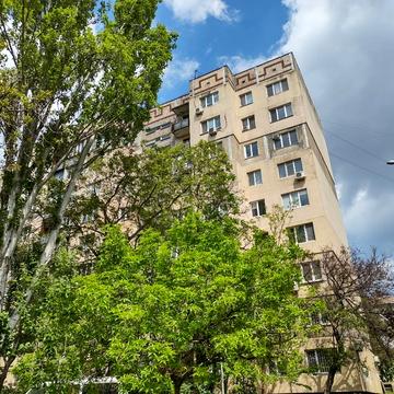 Головківська вул., 62