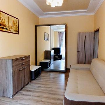 Київська вул., 35