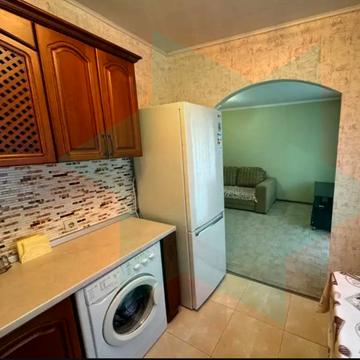 Олександра Поля просп. (Кірова), 94