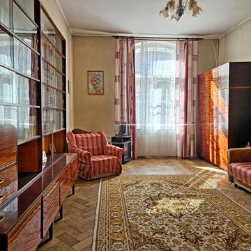 Юліуша Словацького вул., 8