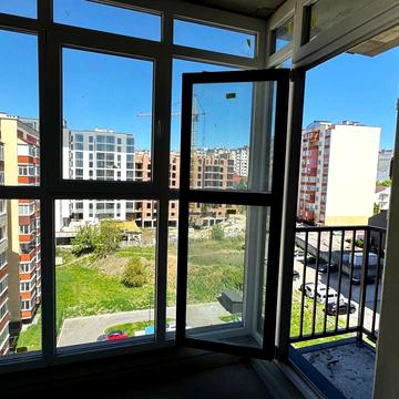 Панаса Мирного вул., (Будинок 1)