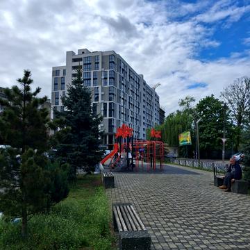 Гната Хоткевича вул., (Будинок)