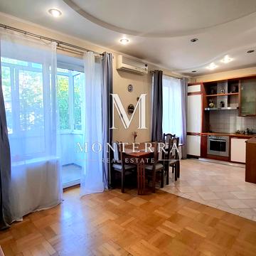 Митрополита Василя Липківського вул. (Урицького), 40