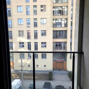 Левка Лукяненка вул. (Василя Жуковського), 6-Д