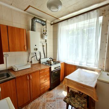 Кондукторська вул., 5