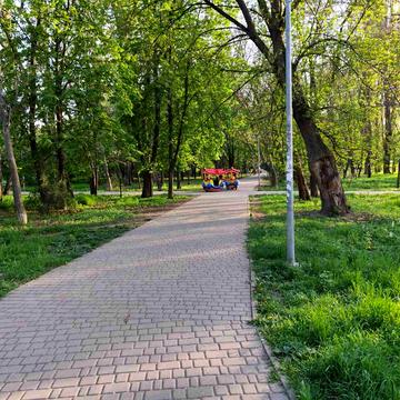 Владислава Бувалкіна вул. (Бочарова Генерала), 36