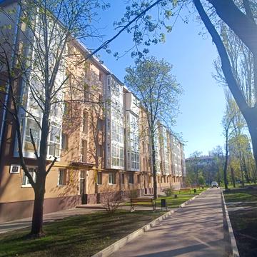 Незалежної України вул. (40 років Радянської України), 67