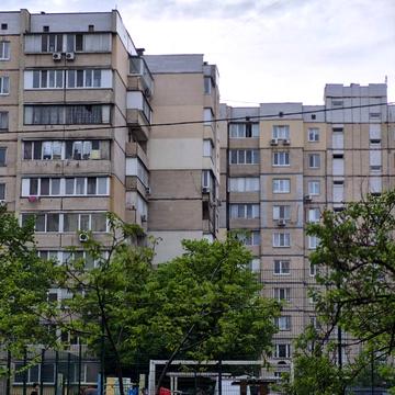 Тростянецька вул., 6-Ж