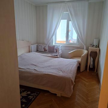 Ніжинська вул., 7