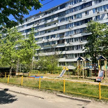 Березняківська вул., 24
