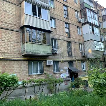 Генерала Генадія Воробйова вул. (Курська), 10