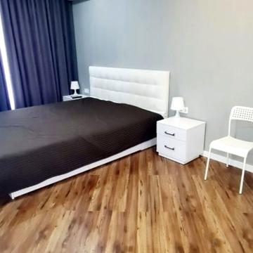 Практична вул., 6