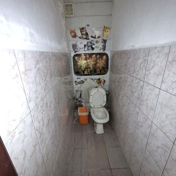 Богдана Хмельницького бульв., 12