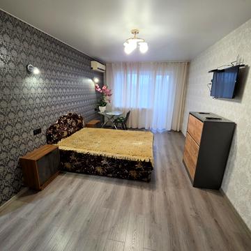 Севастопольська вул., 43/1