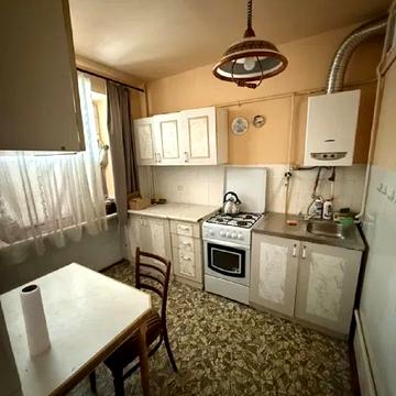 Шпитальна вул., 25