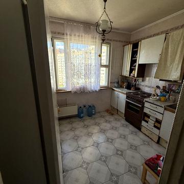 Академіка Заболотного вул., 26