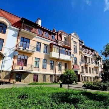 Нафтовиків вул., 1