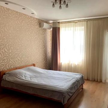 Мечникова вул., 2/1