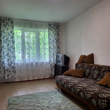 Металургів вул., 15
