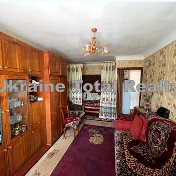 Докучаєвська вул., 5