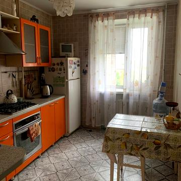 Архітектора Олега Петрова вул. (Чернишевського), 11
