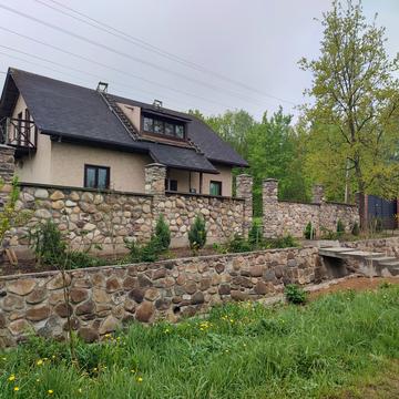 Монастирська